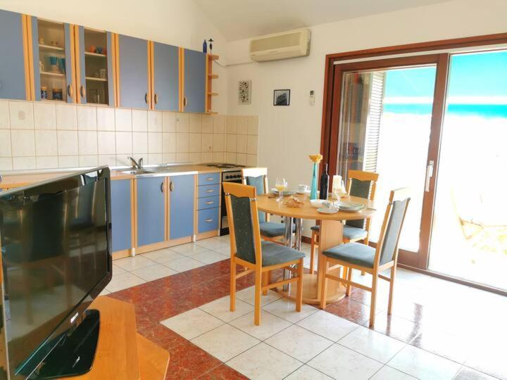 Apartment Biljana 波尔 外观 照片