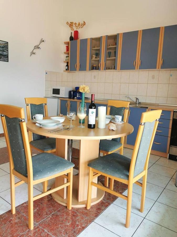 Apartment Biljana 波尔 外观 照片